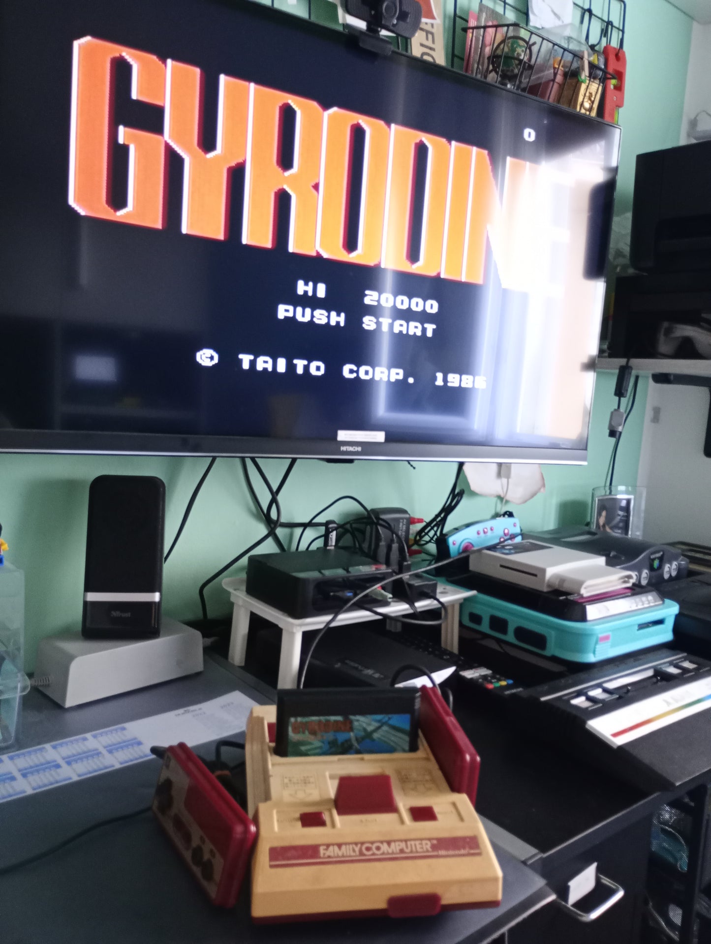 Famicom + Famicom Remix 1&2